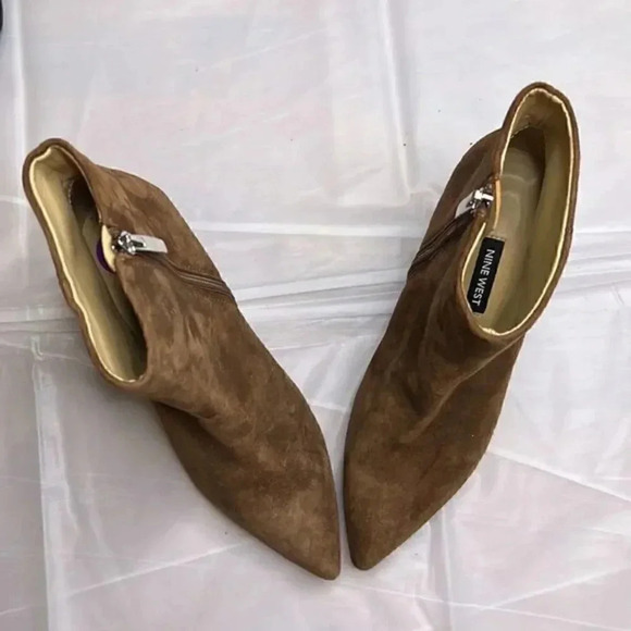 Nine West size 6 1/2m leather boots - Picture 3 of 6